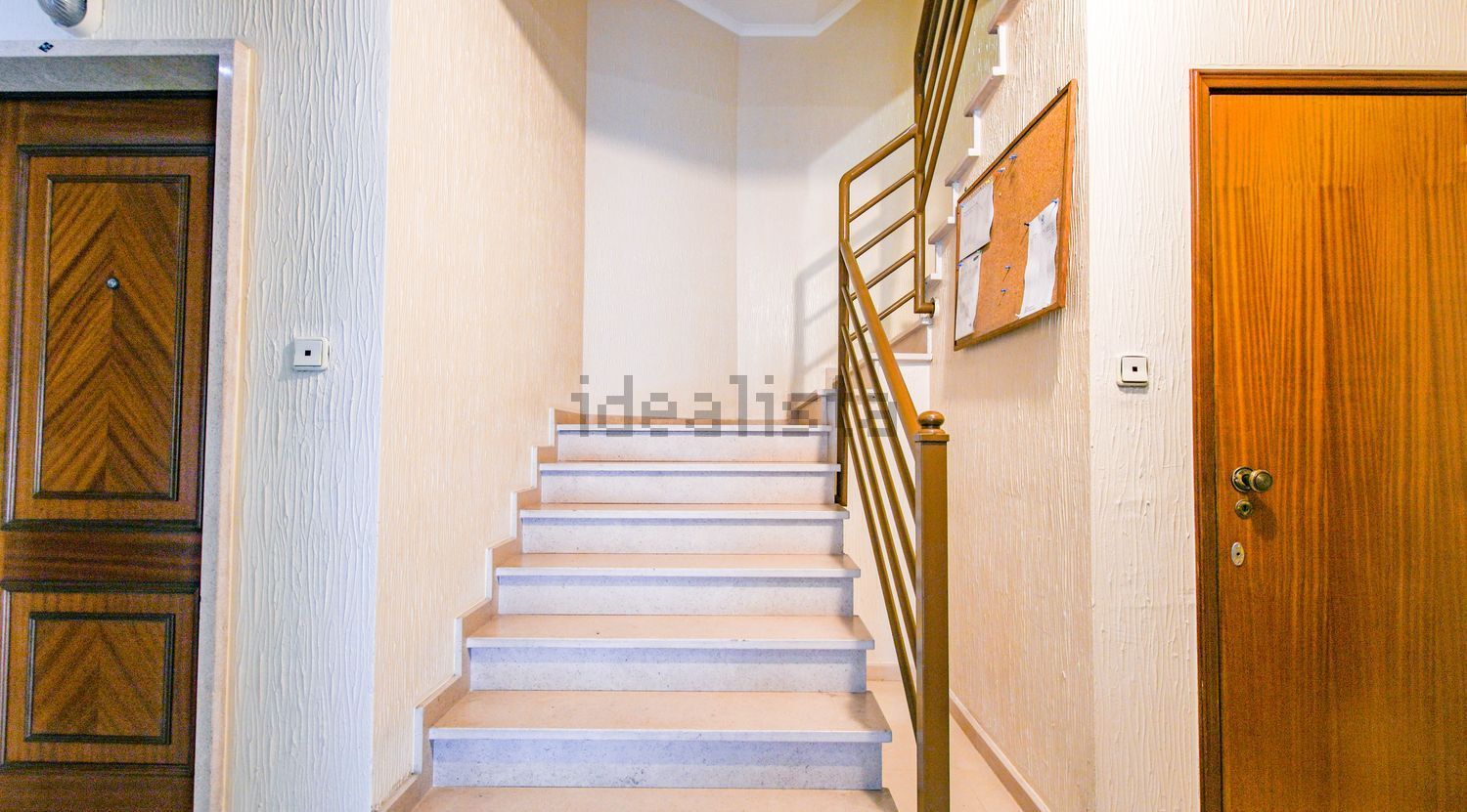 公寓 t3出售在Rua Rafael Bordalo Pinheiro, 18 - 详情