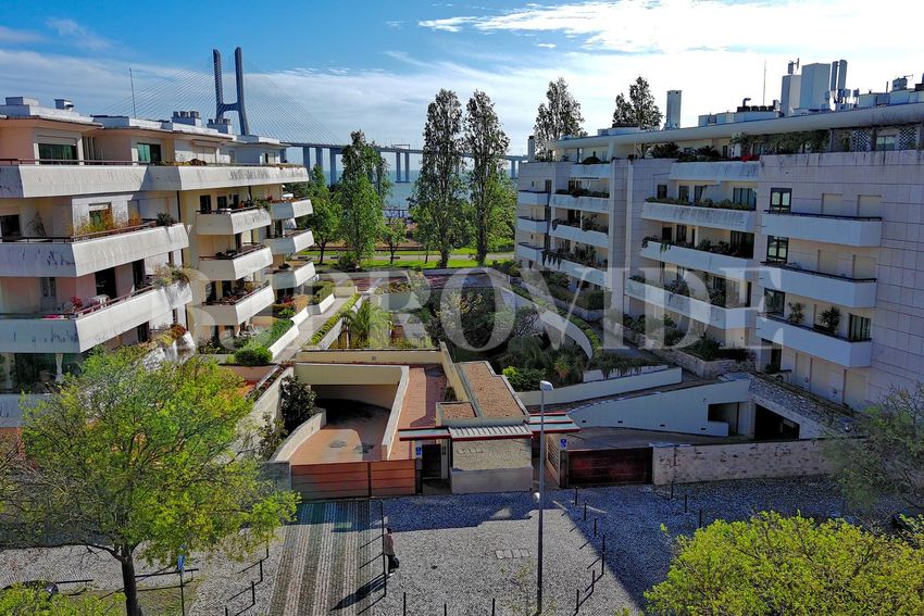 复式公寓出售在Rua da Ilha dos Amores