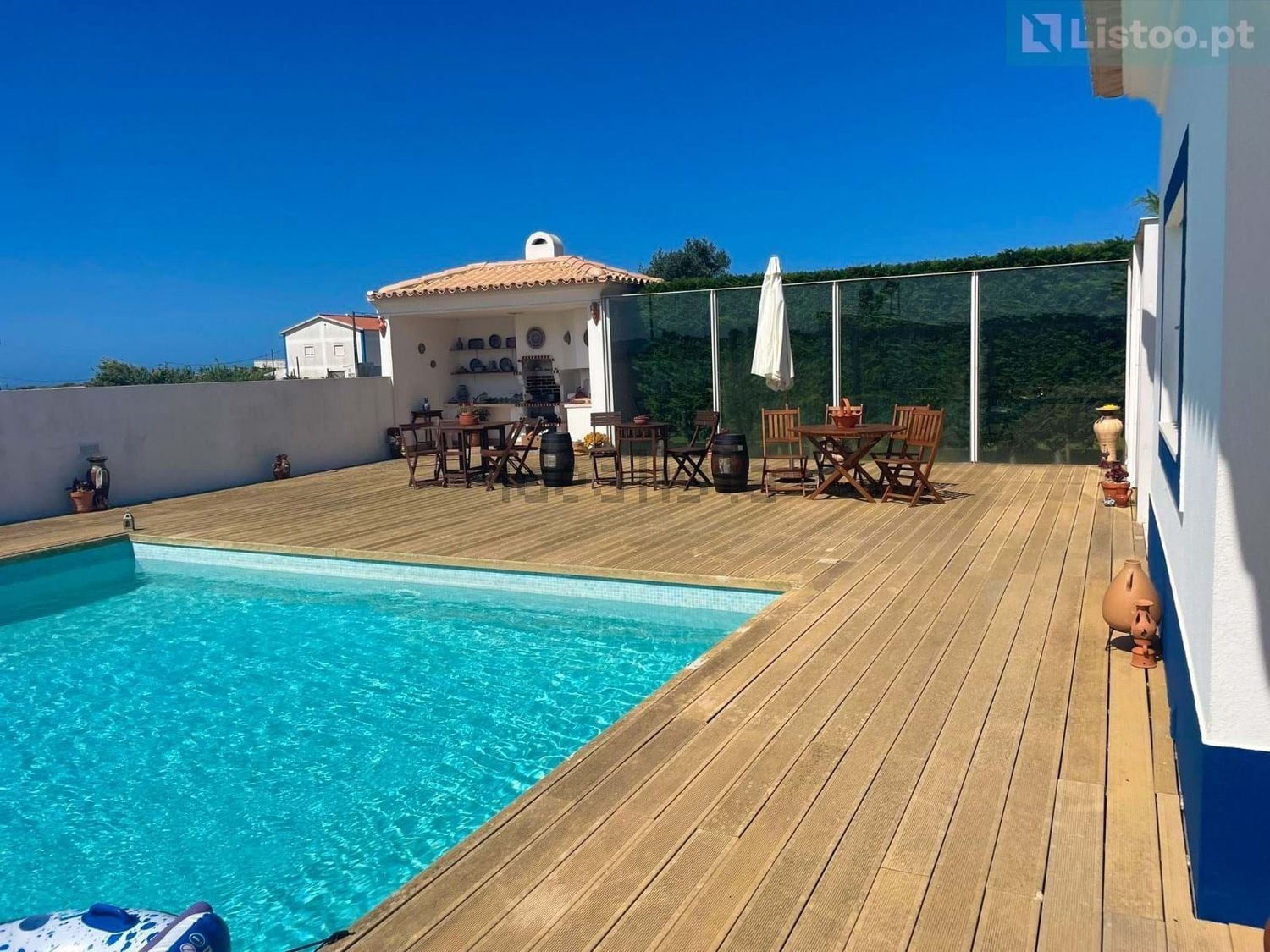 小楼房或别墅出售在Caminho da Murteira - 游泳池