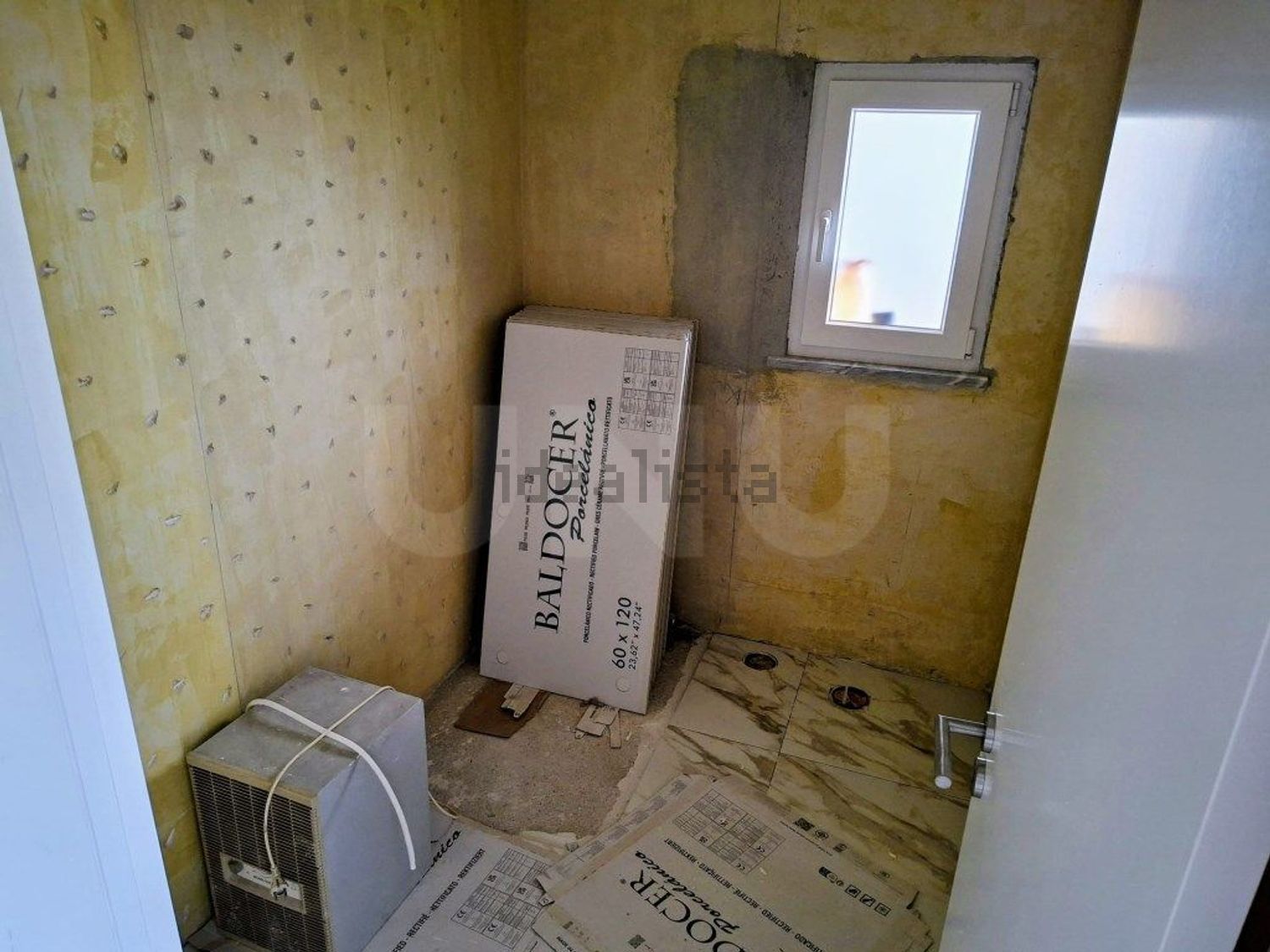 小楼房或独栋别墅出售在Rua da Estrada Militar - 卫生间