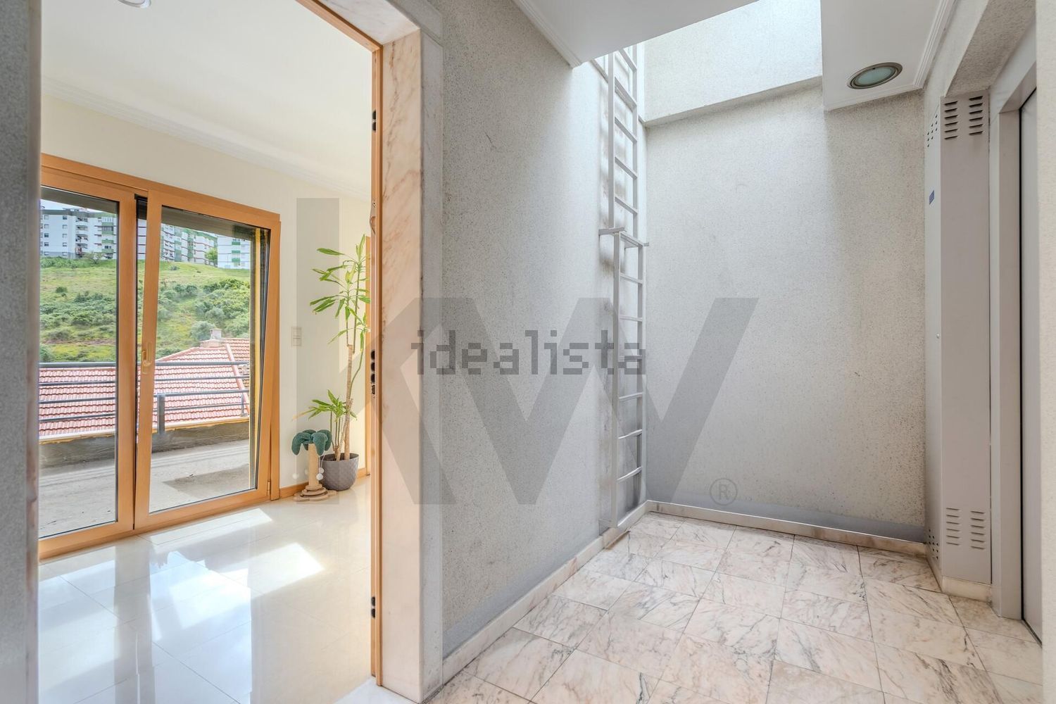 公寓 t4出售在Rua Torcato Jorge, 29 - 过道