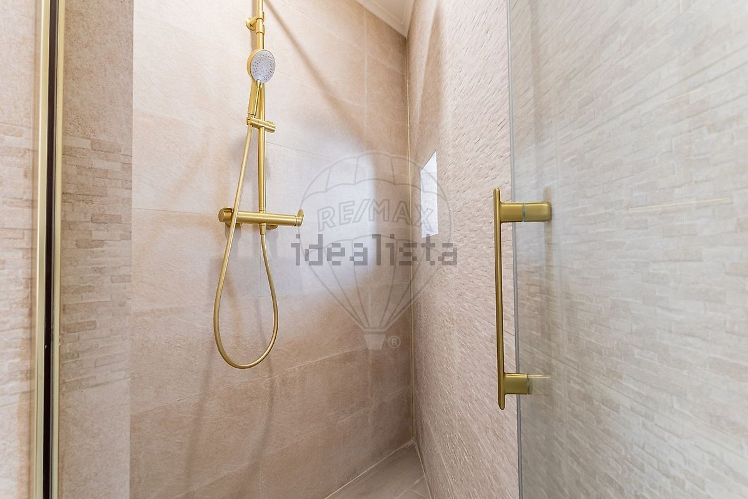 小楼房或独栋别墅出售在Rua Guerra Junqueiro - 卫生间