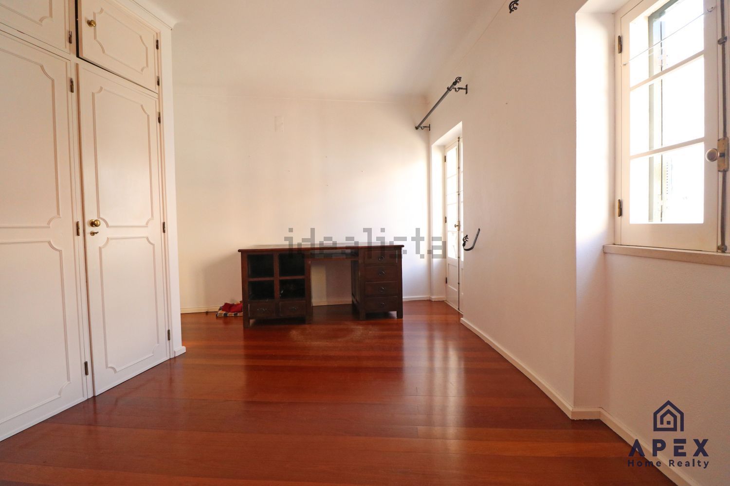 出租小楼房或独栋别墅在Fanhões - 居住