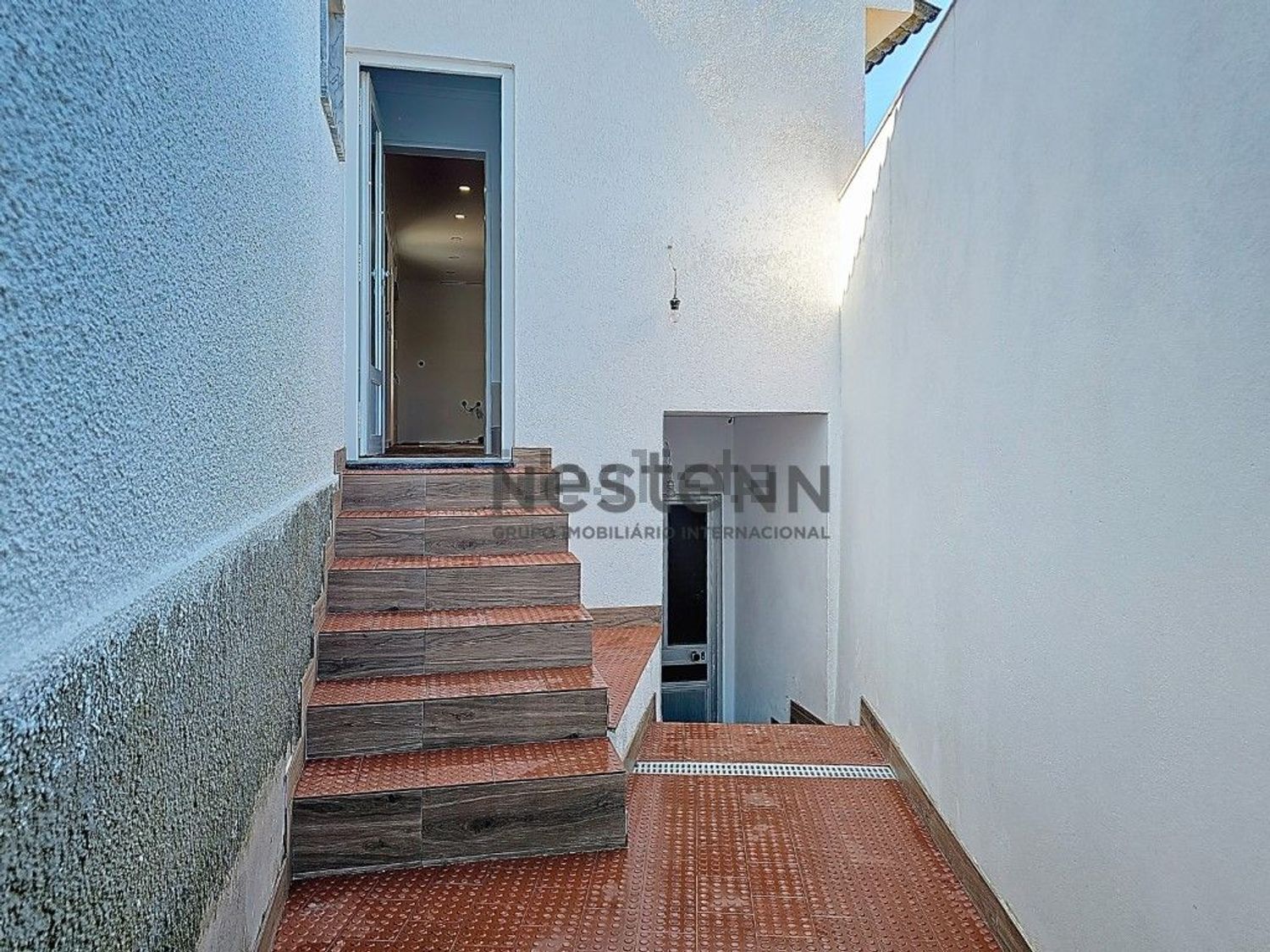 小楼房或独栋别墅出售在Rua do Forno s/n - 详情