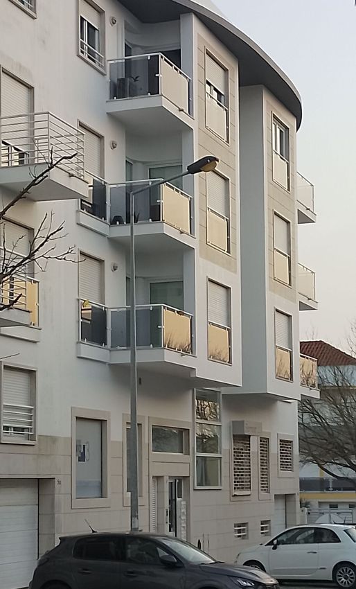 出租公寓 t3在Rua Carlos Reis, 7