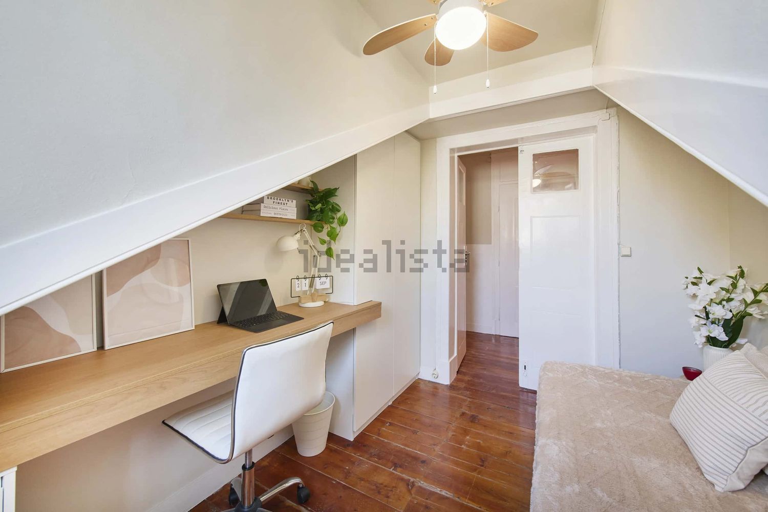 出租房间在Largo Vitorino Damásio, 2 - 客厅