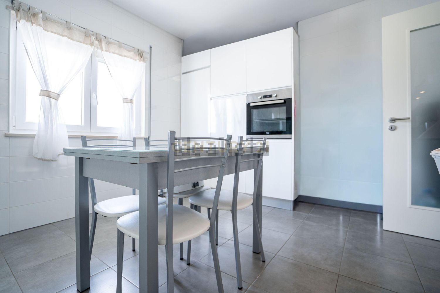 公寓 t2出售在Avenida dos Ferroviários - 厨房