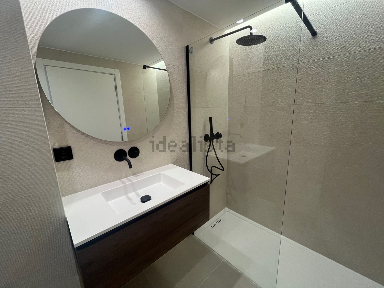 出租公寓 t1在Avenida 5 de Outubro - 卫生间