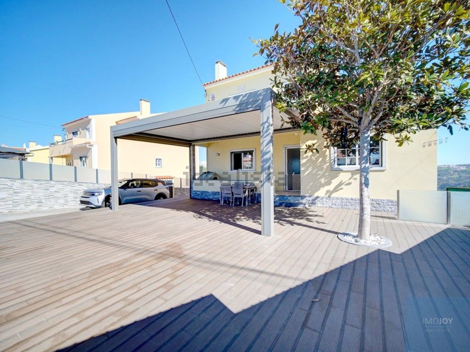 小楼房或独栋别墅出售在Rua da Serra, 4 - 前厅