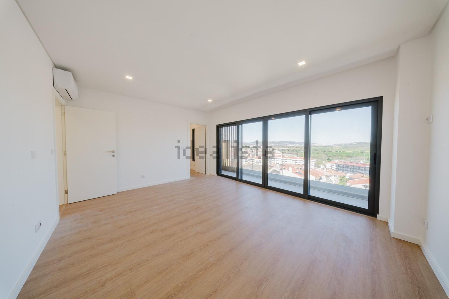 小楼房或独栋别墅出售在Rua Vieira da Silva - 居住