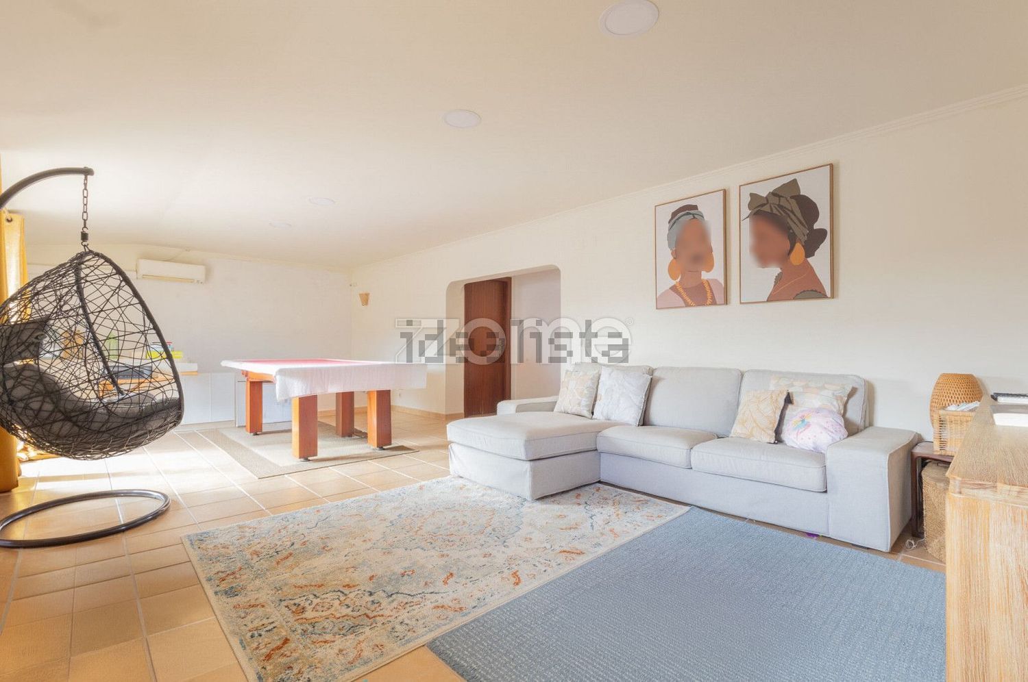 小楼房或独栋别墅出售在Rua Luís Vaz de Camões s/n - 详情