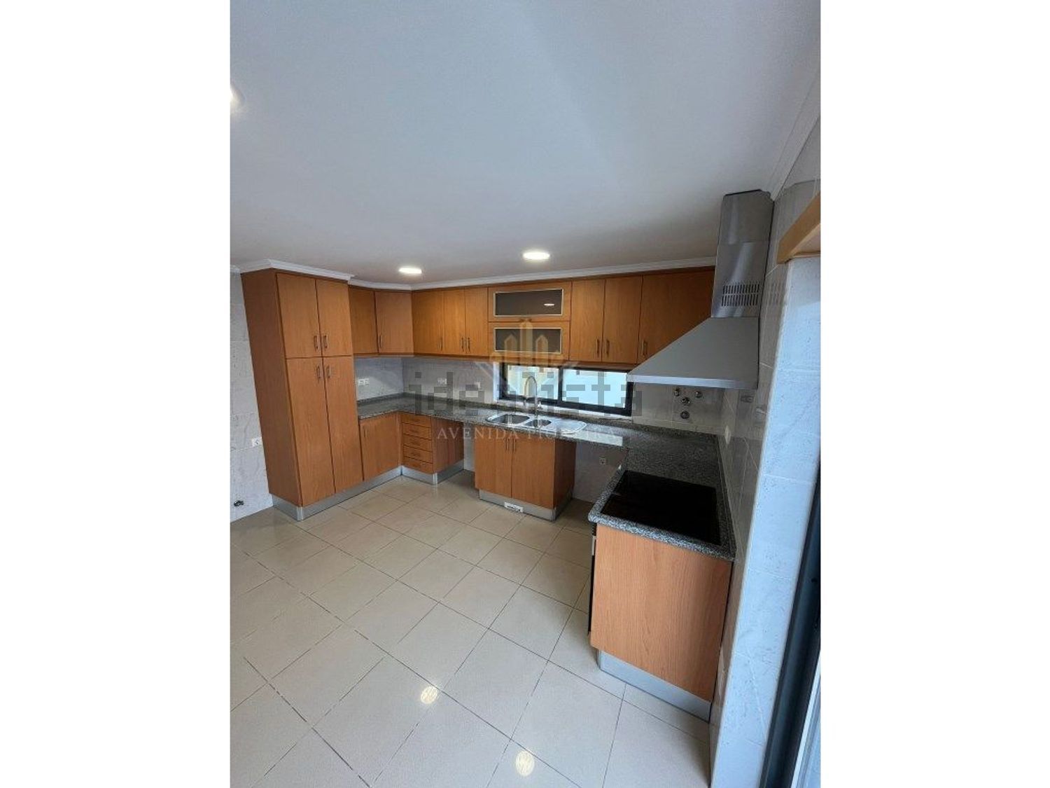 小楼房或独栋别墅出售在Rua Pulido Valente - 厨房