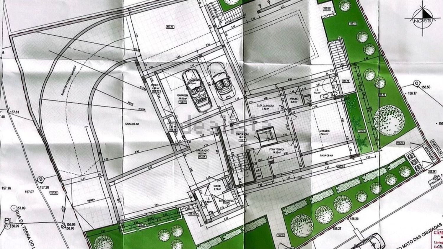 小楼房或独栋别墅出售在Rua Mato das Cruzadas - 平面图