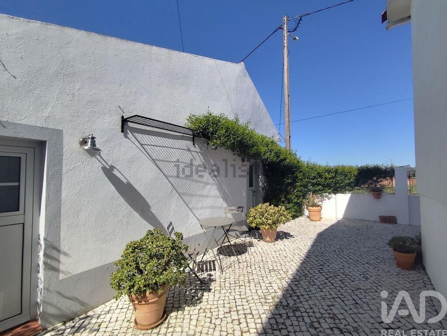 小楼房或独栋别墅出售在Lamas e Cercal - 外立面