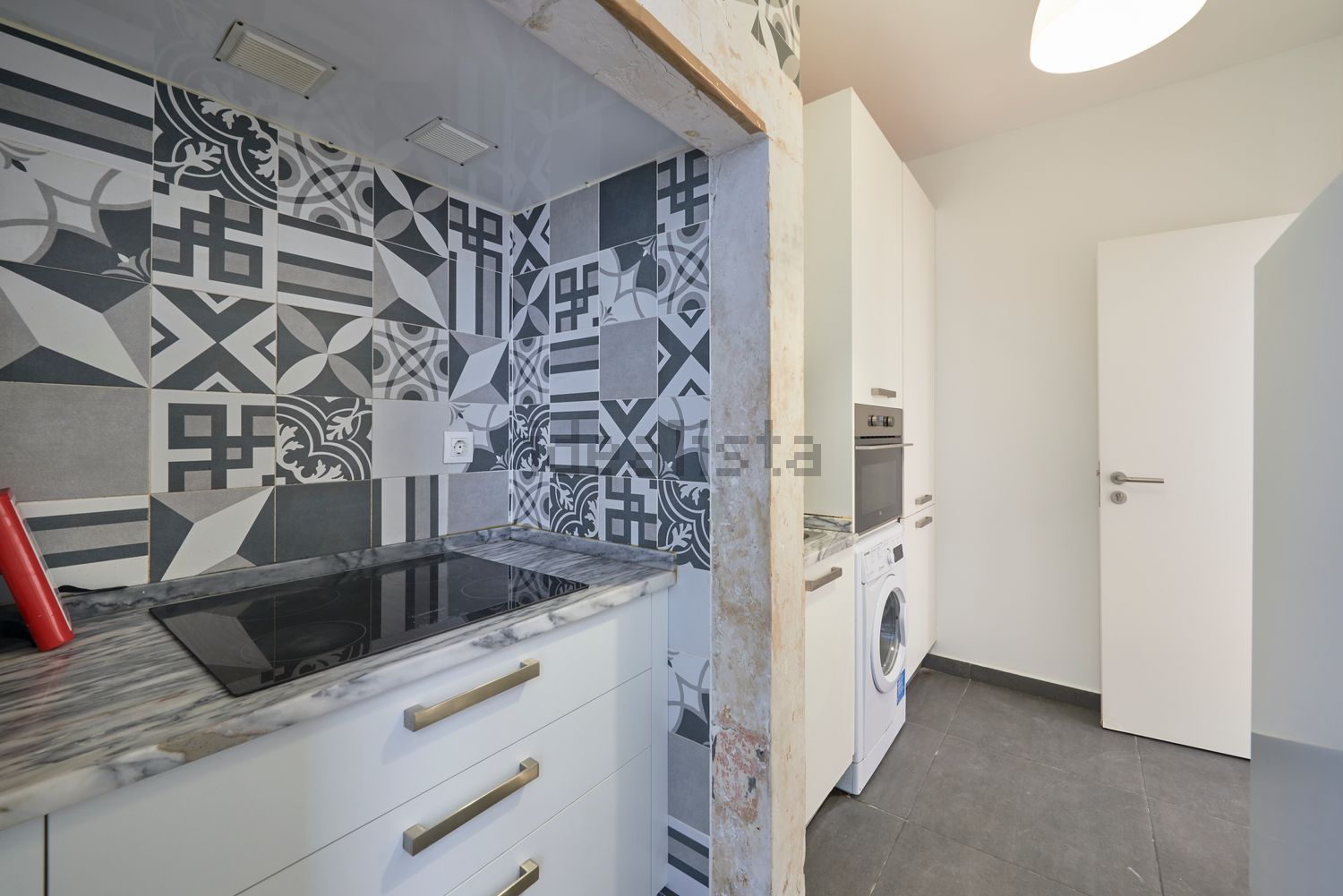 出租房间在Rua David Lopes - 厨房