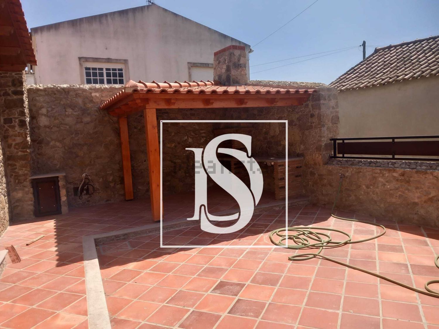 联排别墅出售在São Bartolomeu dos Galegos e Moledo - 阳台