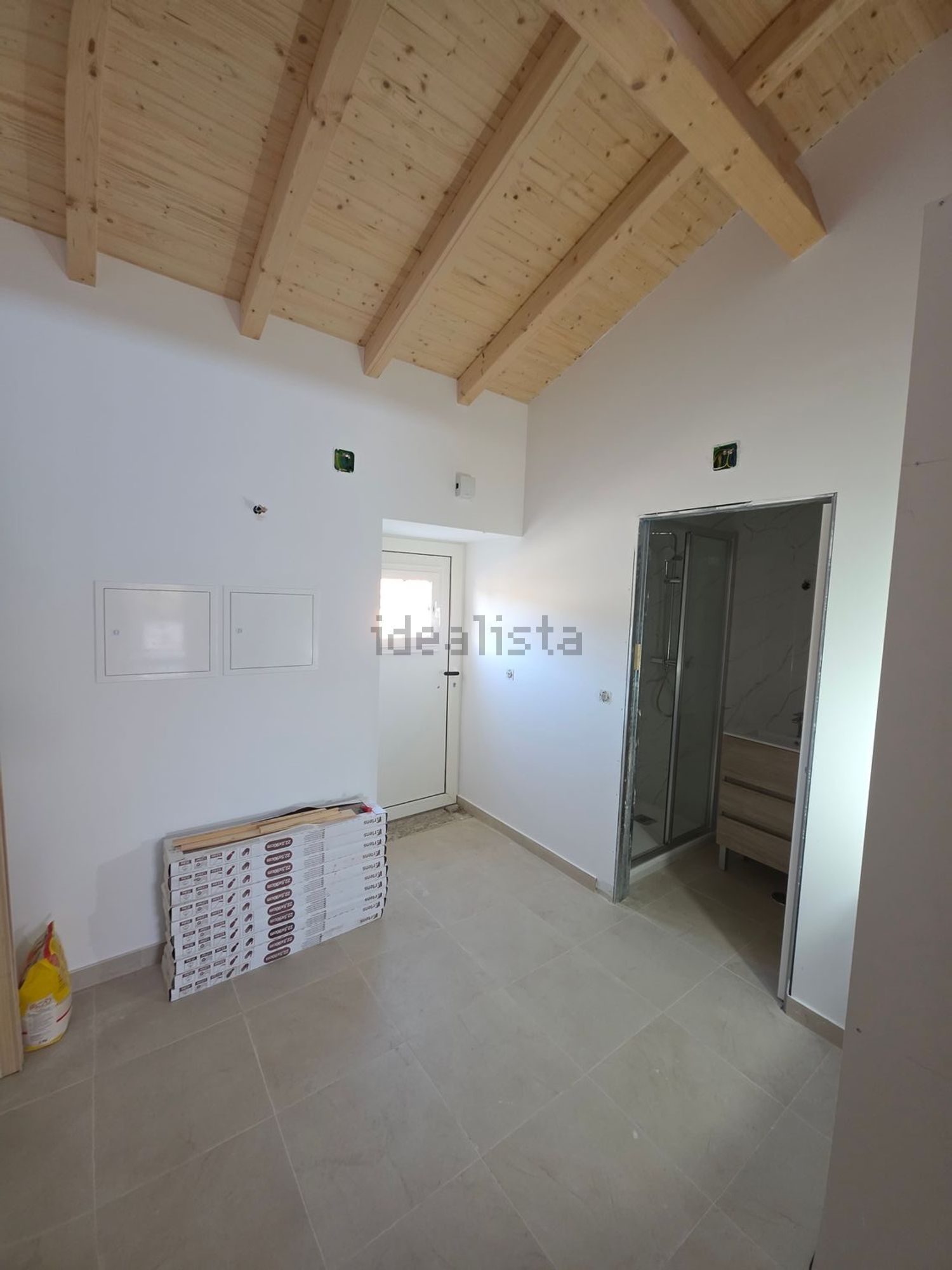 小楼房或独栋别墅出售在Travessa Dos Moinhos, 3 - 前厅