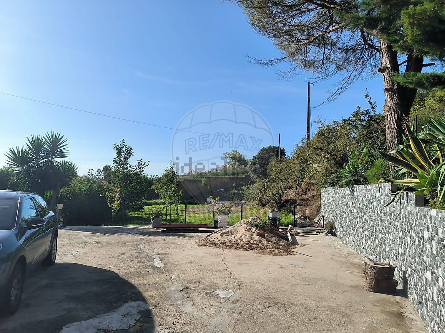 小楼房或独栋别墅出售在Rua da Mata de Palhacana - 花园