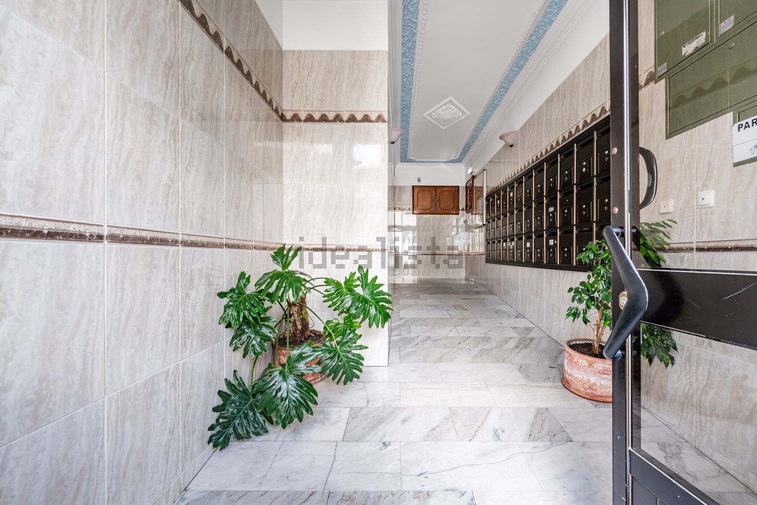 公寓 t2出售在Falagueira-Venda Nova - 过道