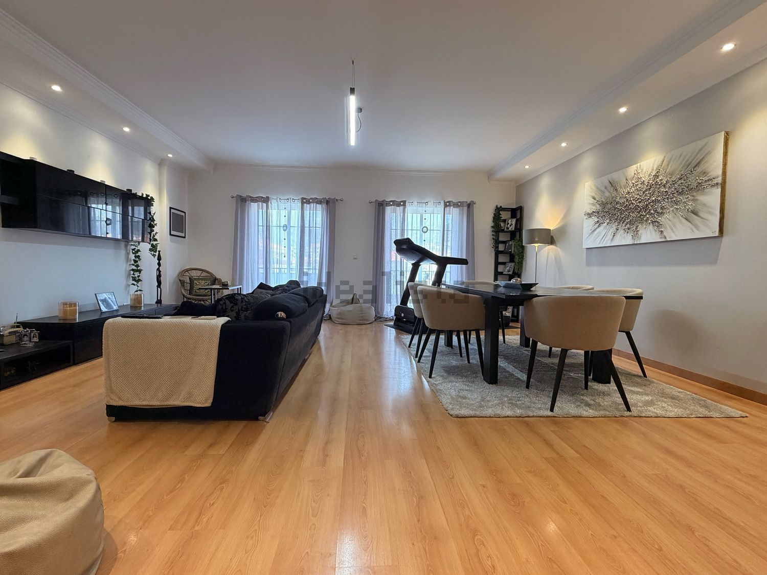 公寓 t3出售在Rua 1 de Novembro - 客厅