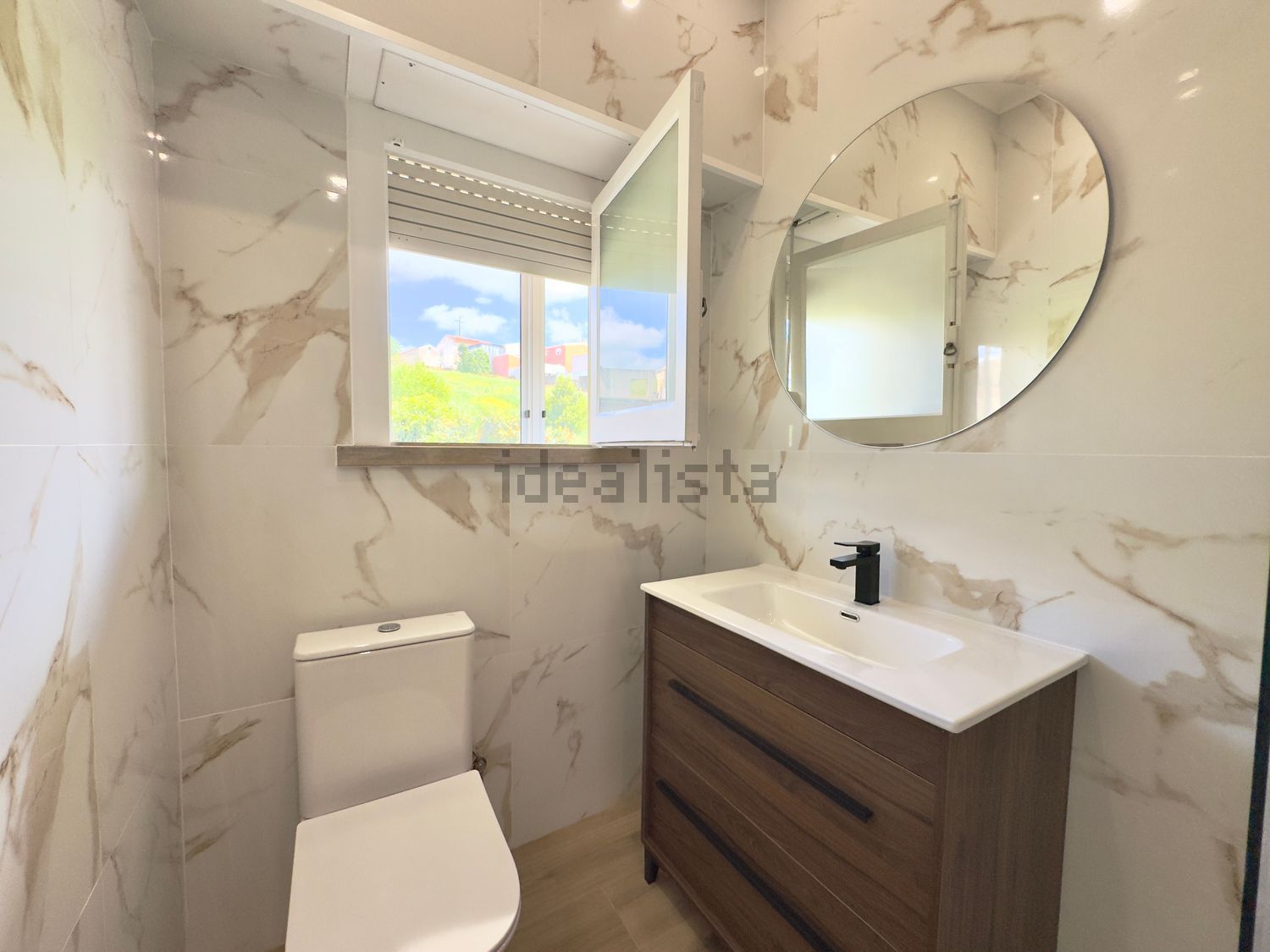 出租公寓 t1在Praceta José Gouveia - 卫生间