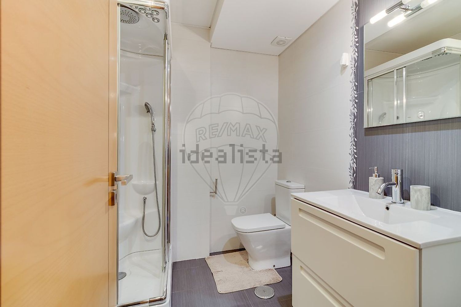 公寓 t2出售在Rua e C8 - 卫生间