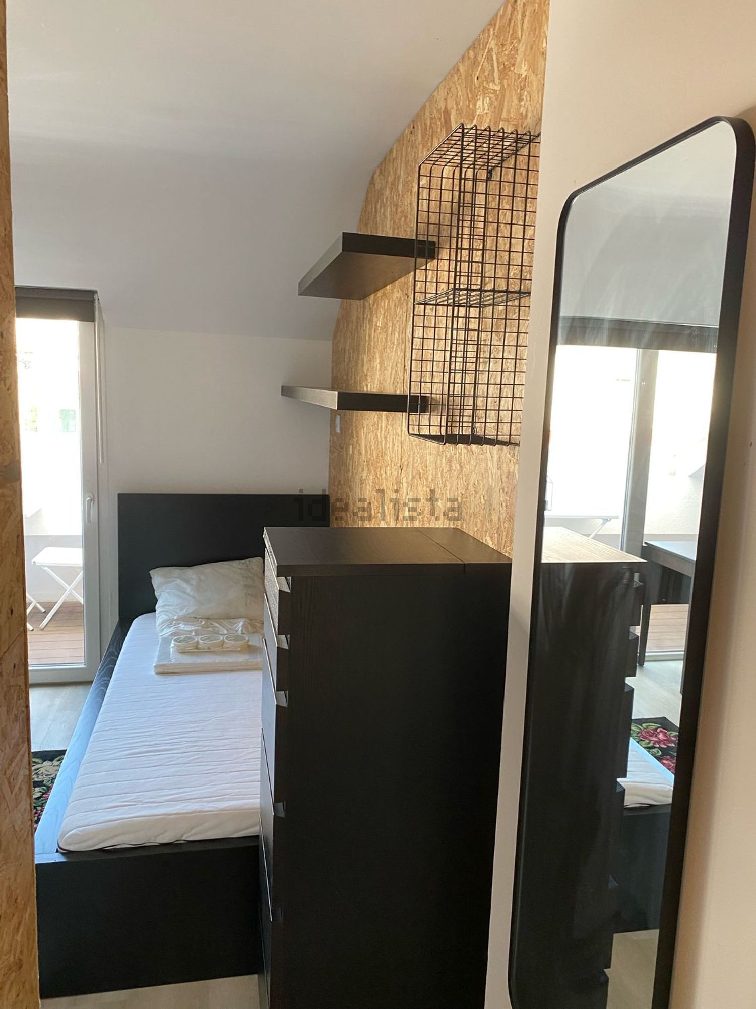 出租房间在Rua Carlos Reis, 12 - 卧室