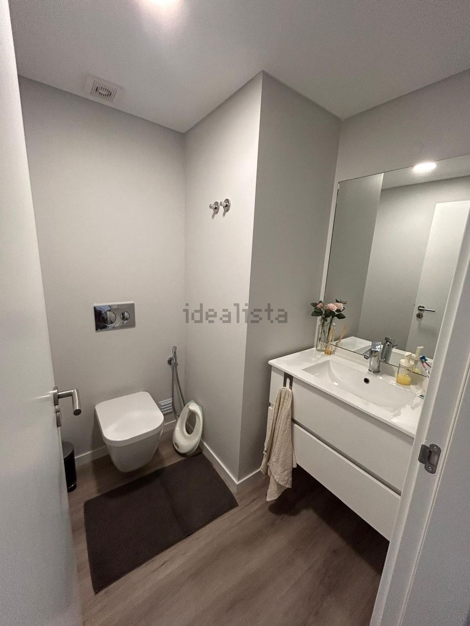 公寓 t3出售在Rua de Milão, 28 - 卫生间
