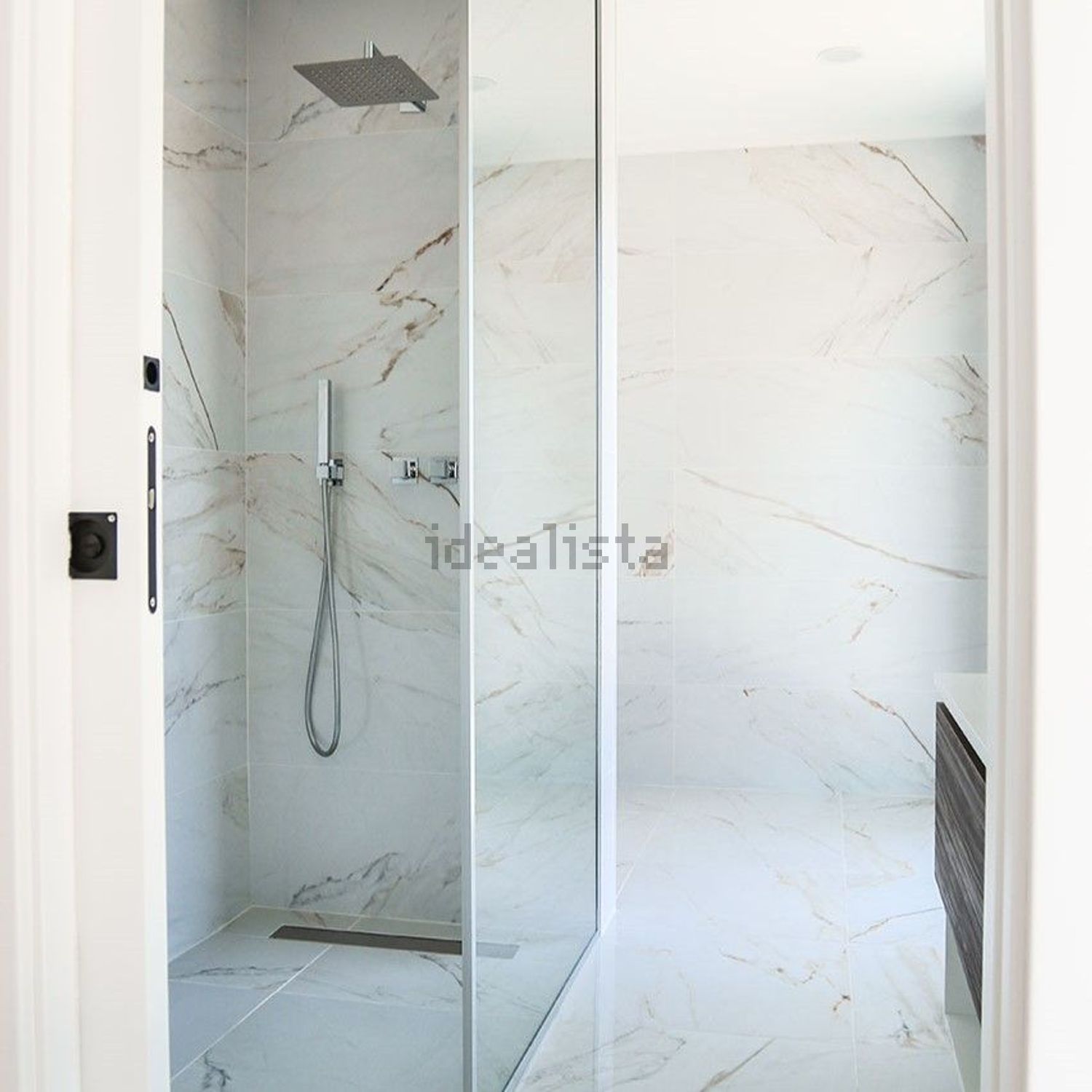 小楼房或独栋别墅出售在Avenida Pinhal do Arneiro - 卫生间