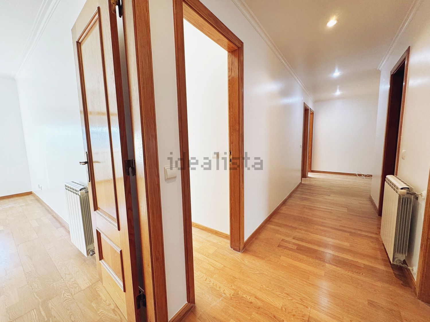 出租公寓 t3在Rua Raúl Pereira de Sousa, 13 - 过道