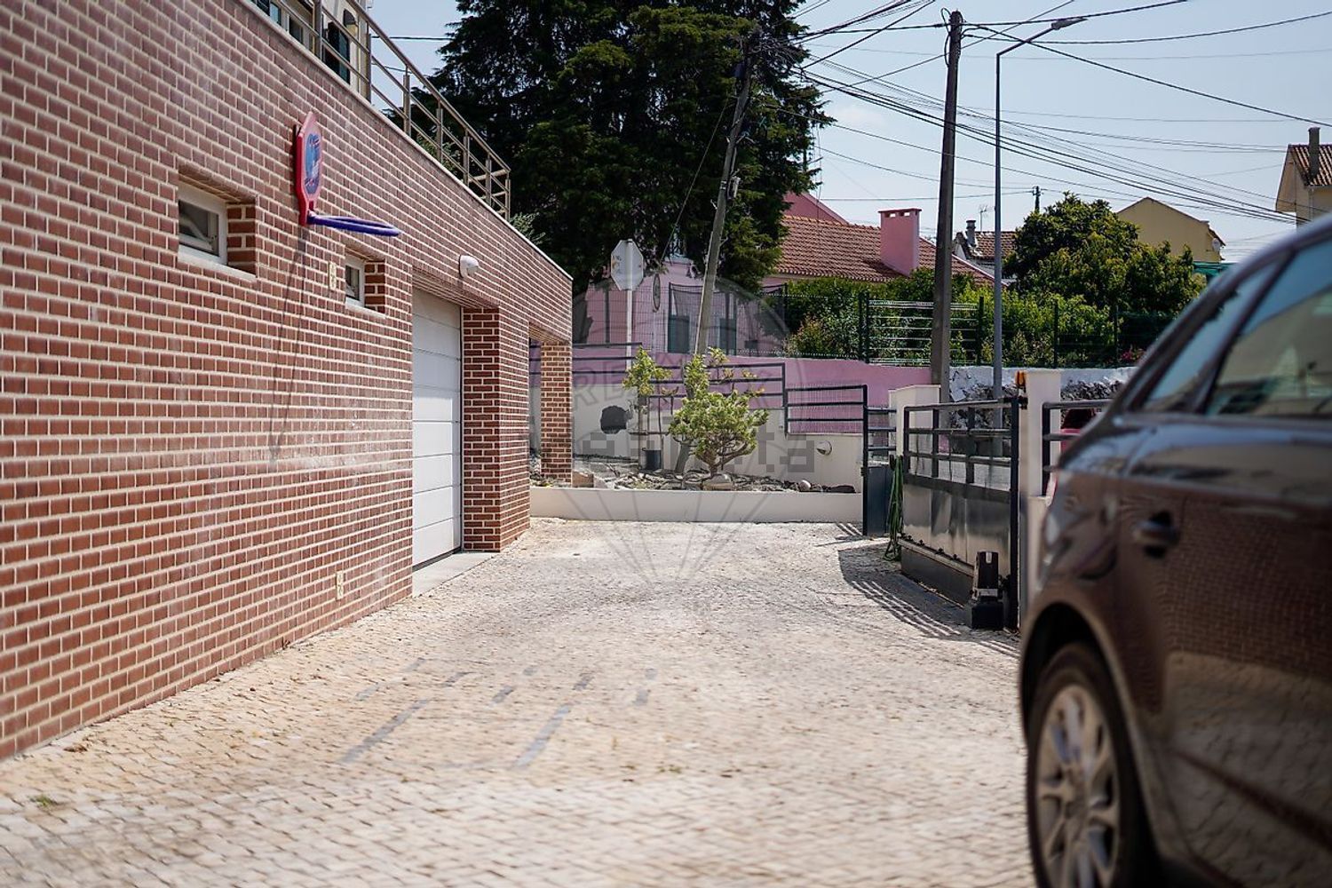 小楼房或独栋别墅出售在Rua Adriano Correia de Oliveira - 外立面