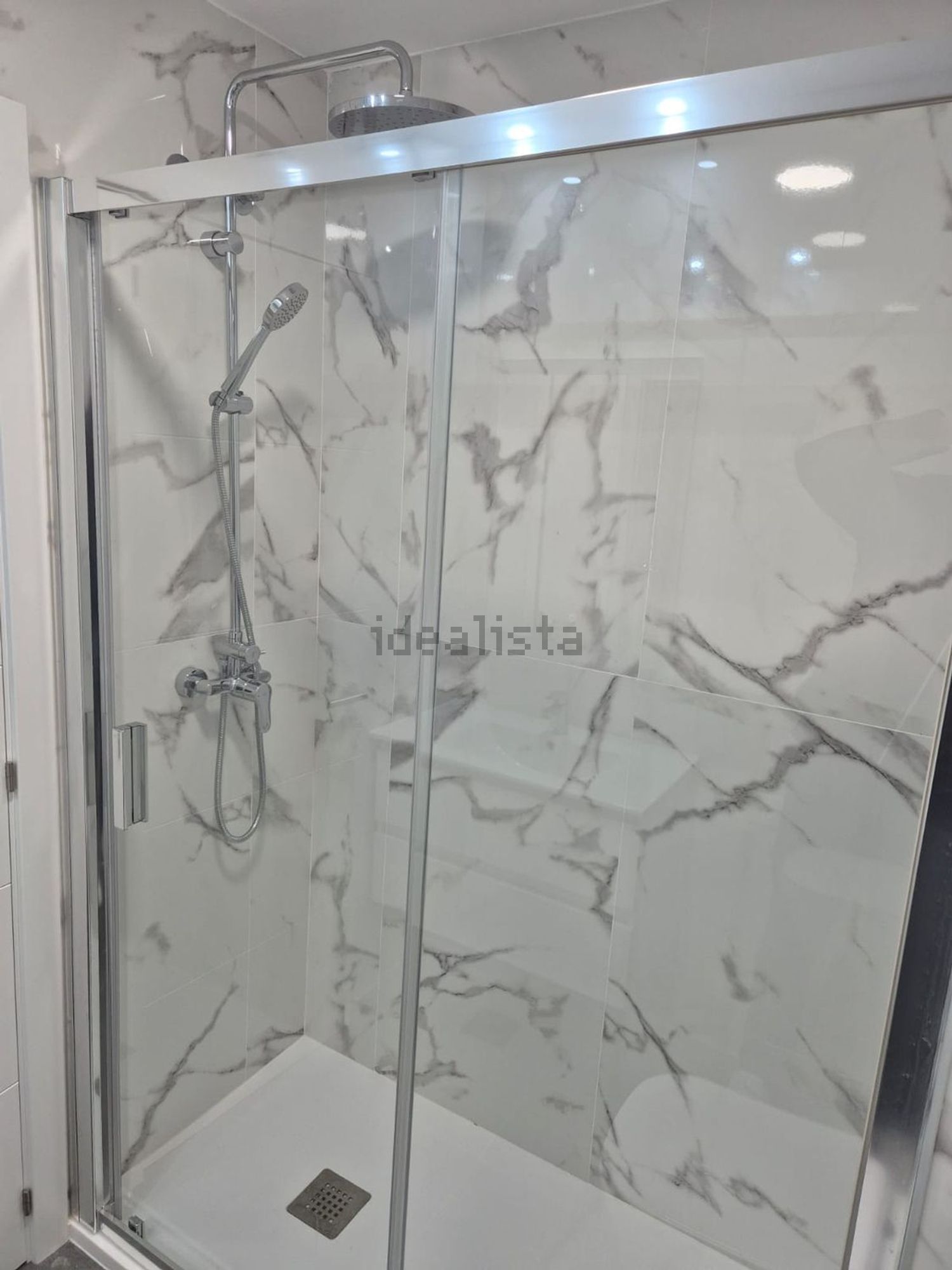 出租公寓 t2在Rua Dona Silvia Cardoso, 4 - 卫生间