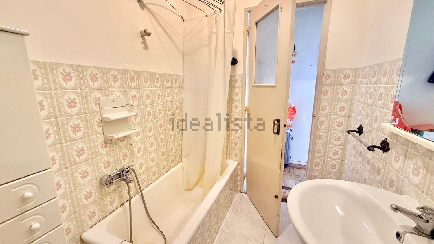 公寓 t2出售在Rua São Pedro, 9 - 卫生间