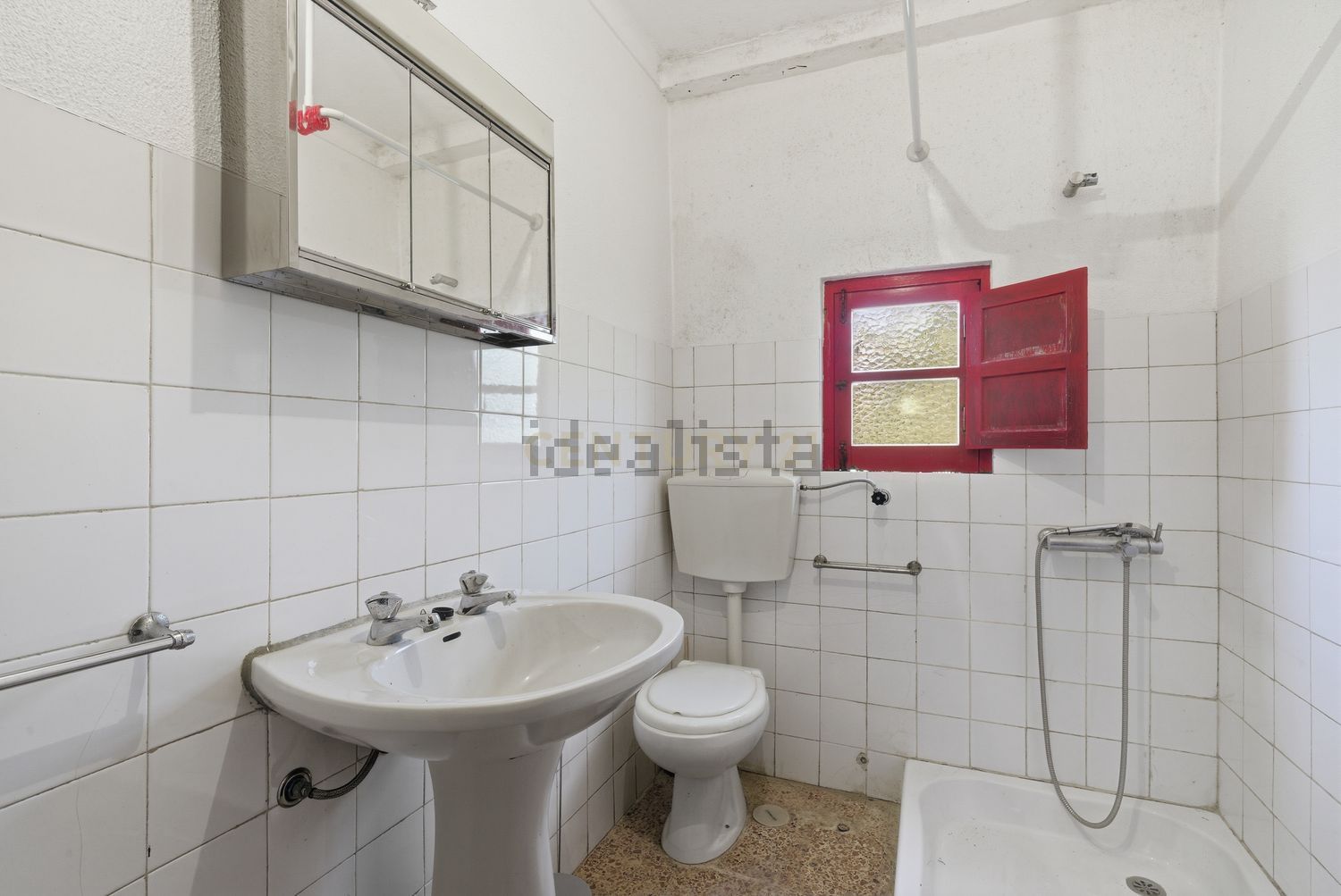 小楼房或独栋别墅出售在Rua do Relógio do Sol, 17 - 卫生间