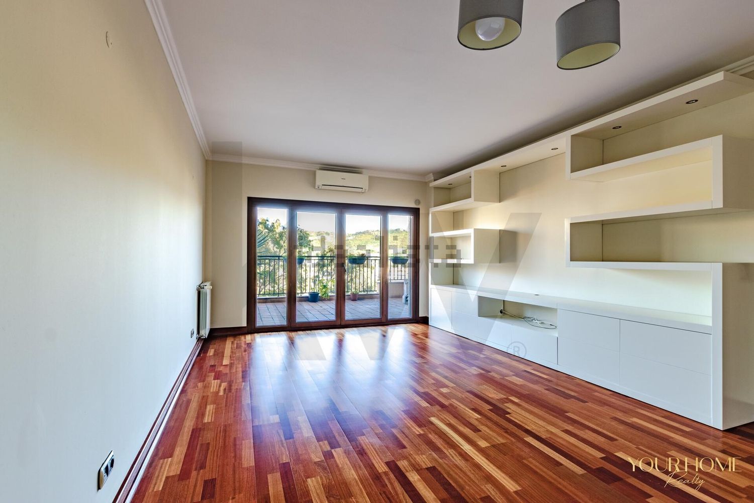 出租公寓 t3在Santo António dos Cavaleiros e Frielas - 客厅