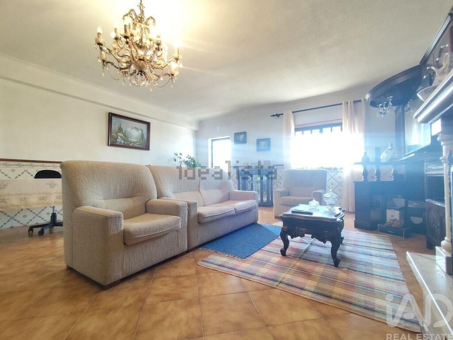 小楼房或独栋别墅出售在Lamas e Cercal - 客厅