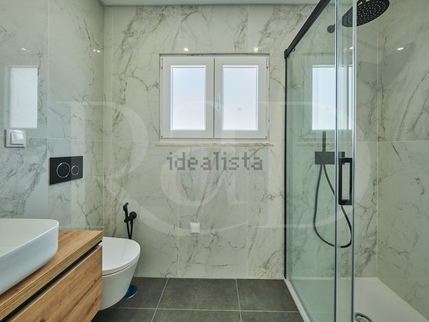 小楼房或独栋别墅出售在Rua do Massapêz, 43 - 卫生间