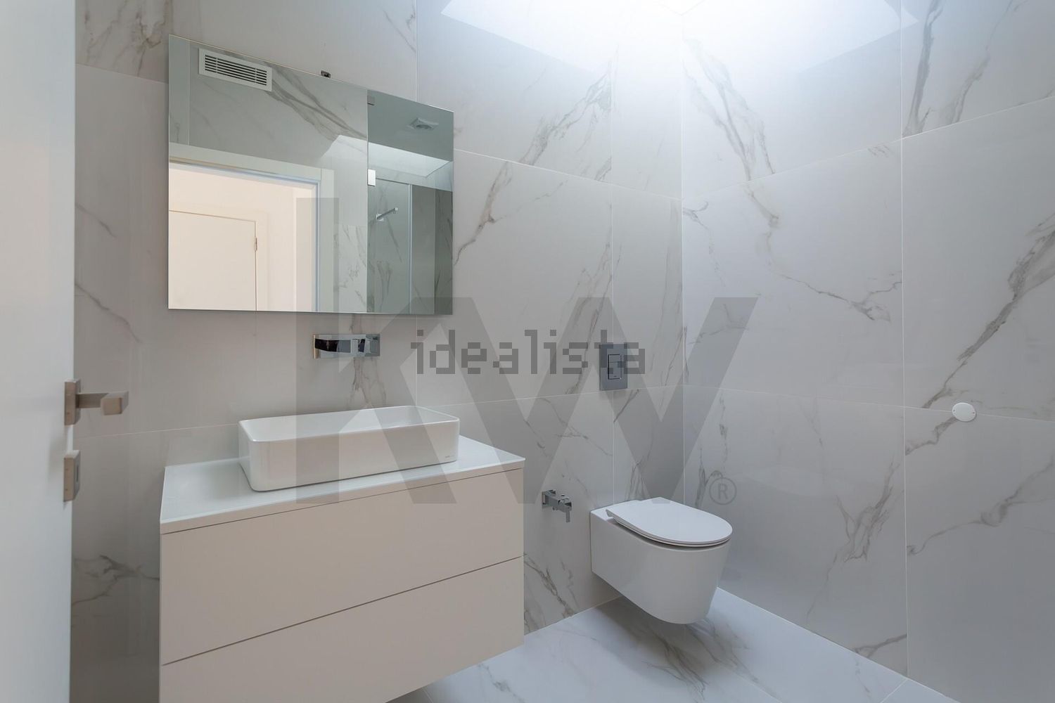 双拼别墅出售在Rua Marechal Craveiro Lopes s/n - 卫生间