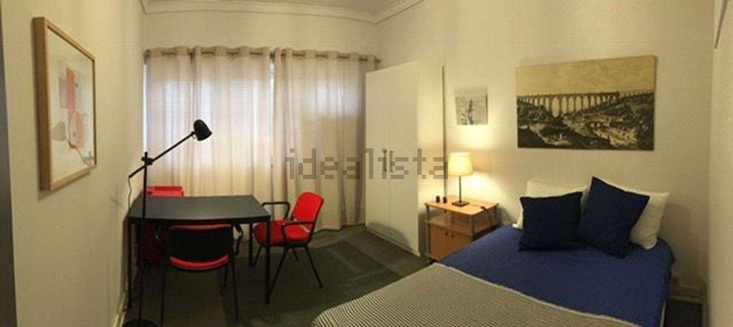 出租房间在Rua Conselheiro José Silvestre Ribeiro, 8 - 卧室