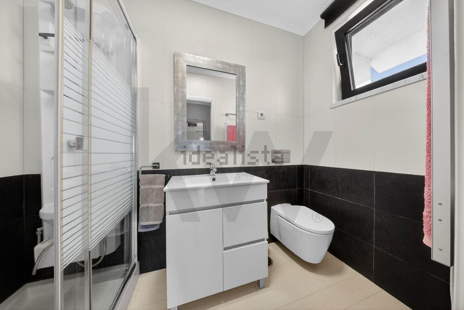 小楼房或独栋别墅出售在Rua da Mesquita s/n - 卫生间