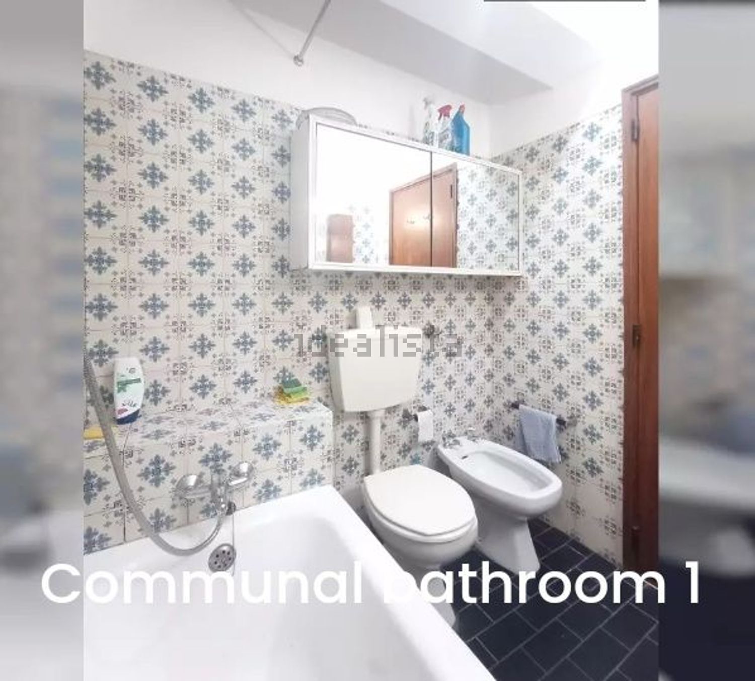 出租房间在Rua Luís de Freitas Branco, 1 - 卫生间