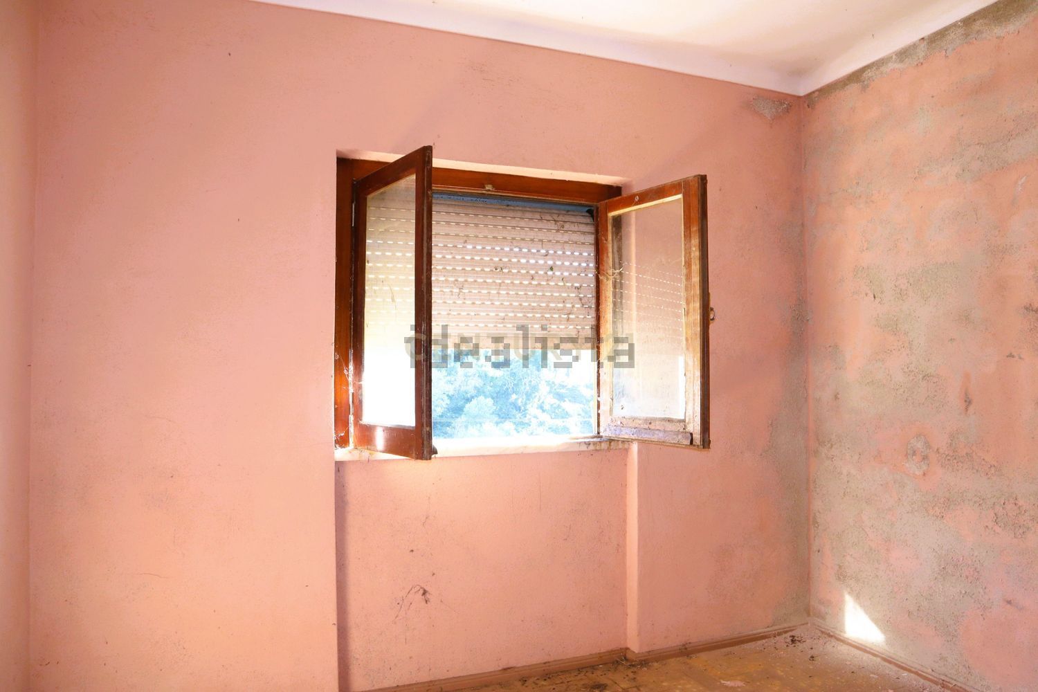 小楼房或独栋别墅出售在Estrada de Santo Estevão - 照片