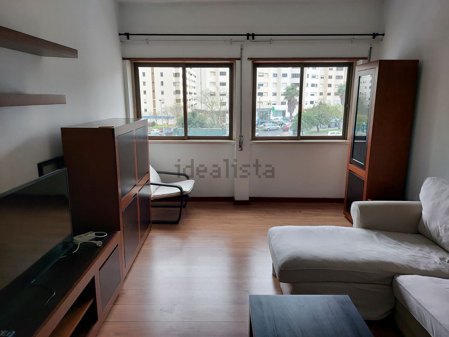 出租公寓 t2在Praça Infante Dom Duarte, 5 - 客厅