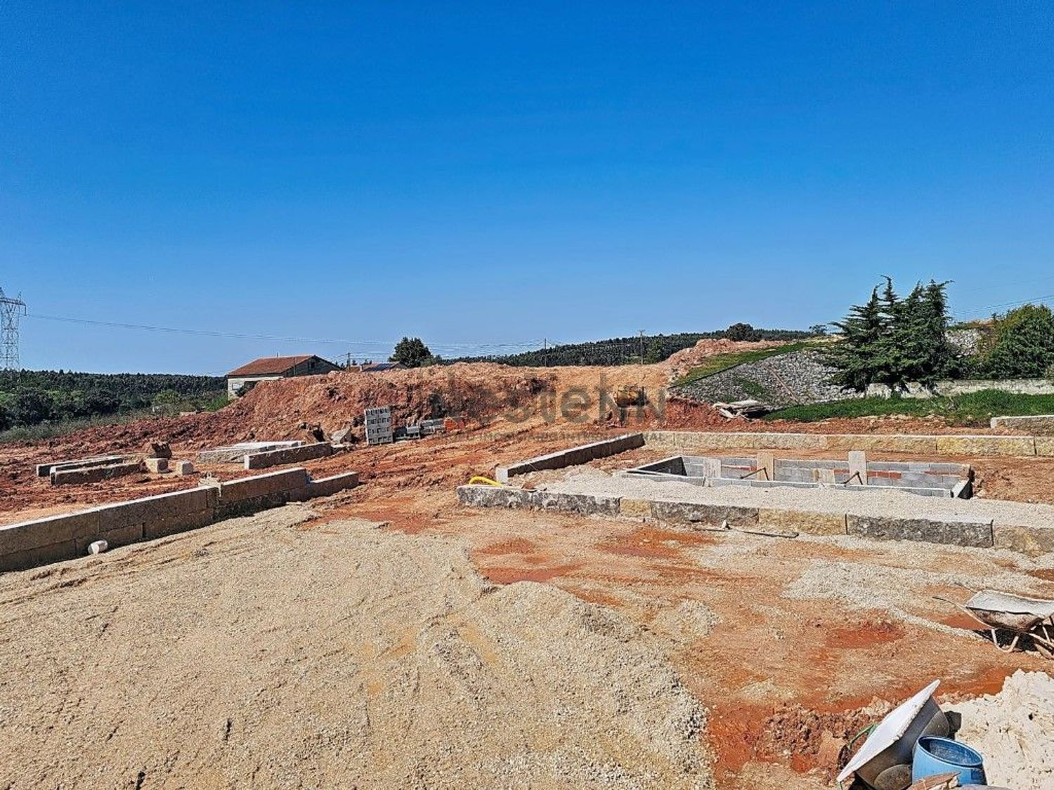 小楼房或独栋别墅出售在Lamas e Cercal - 照片