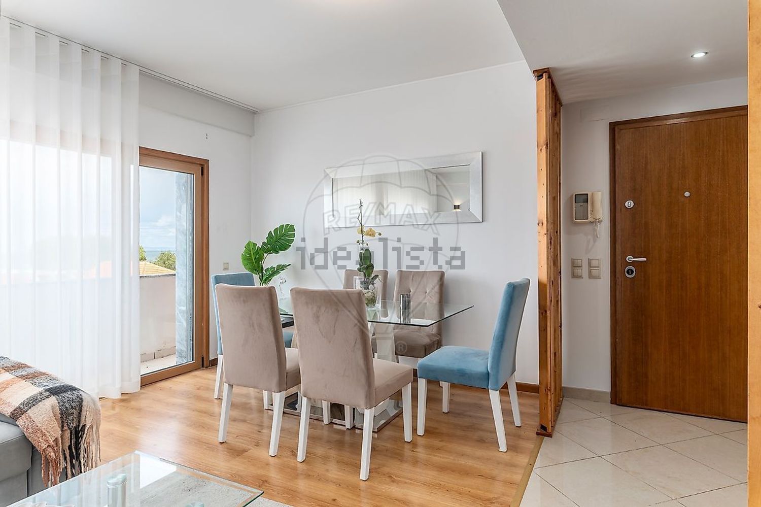 公寓 t3出售在Rua Almirante Reis - 客厅