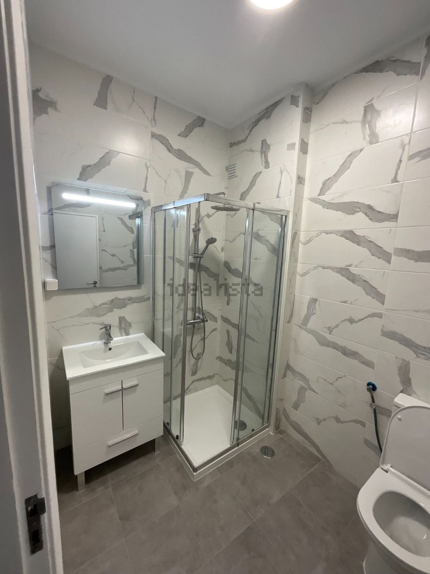 出租公寓 t2在Rua Cidade de Aveiro - 卫生间