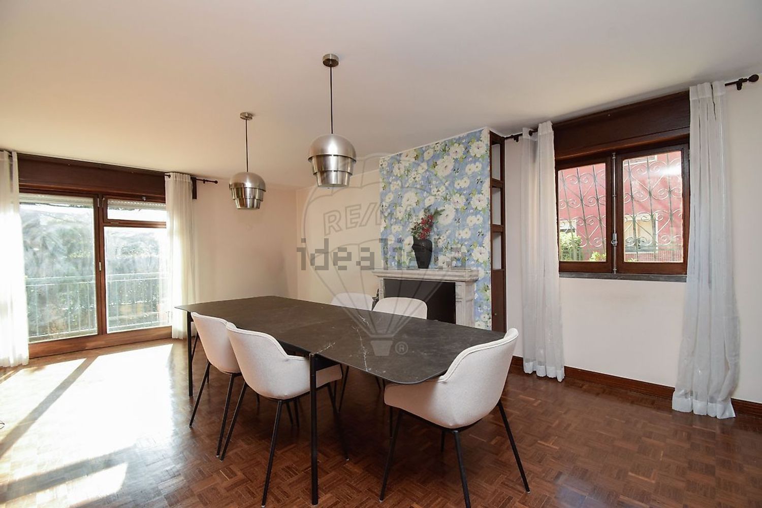 小楼房或独栋别墅出售在Rua da Quinta das Palmeiras - 客厅