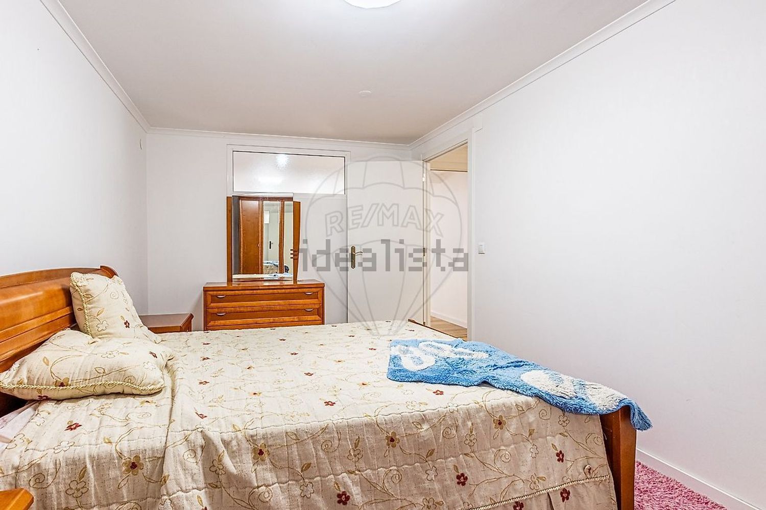 小楼房或独栋别墅出售在Rua das Flores - 卧室