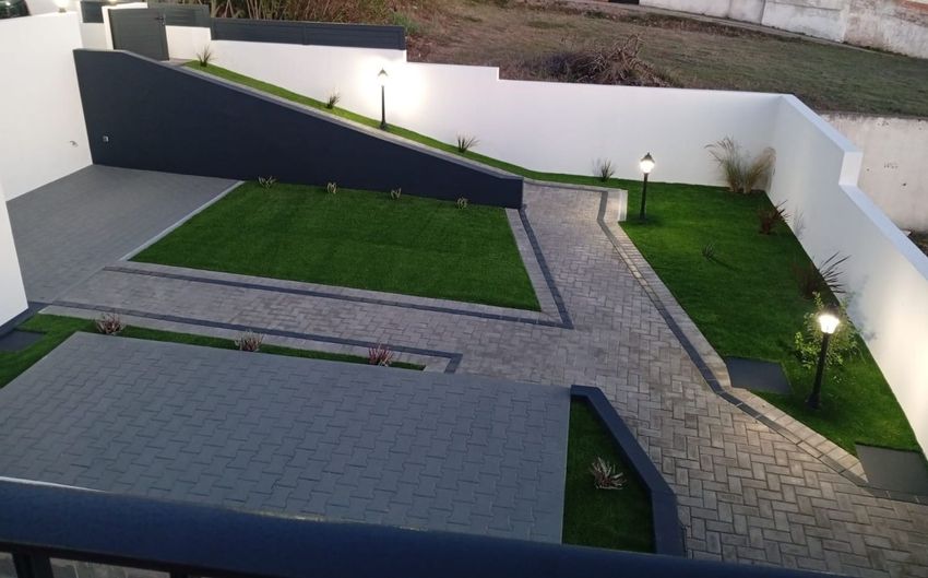 出租小楼房在Rua da Palmeira, 1