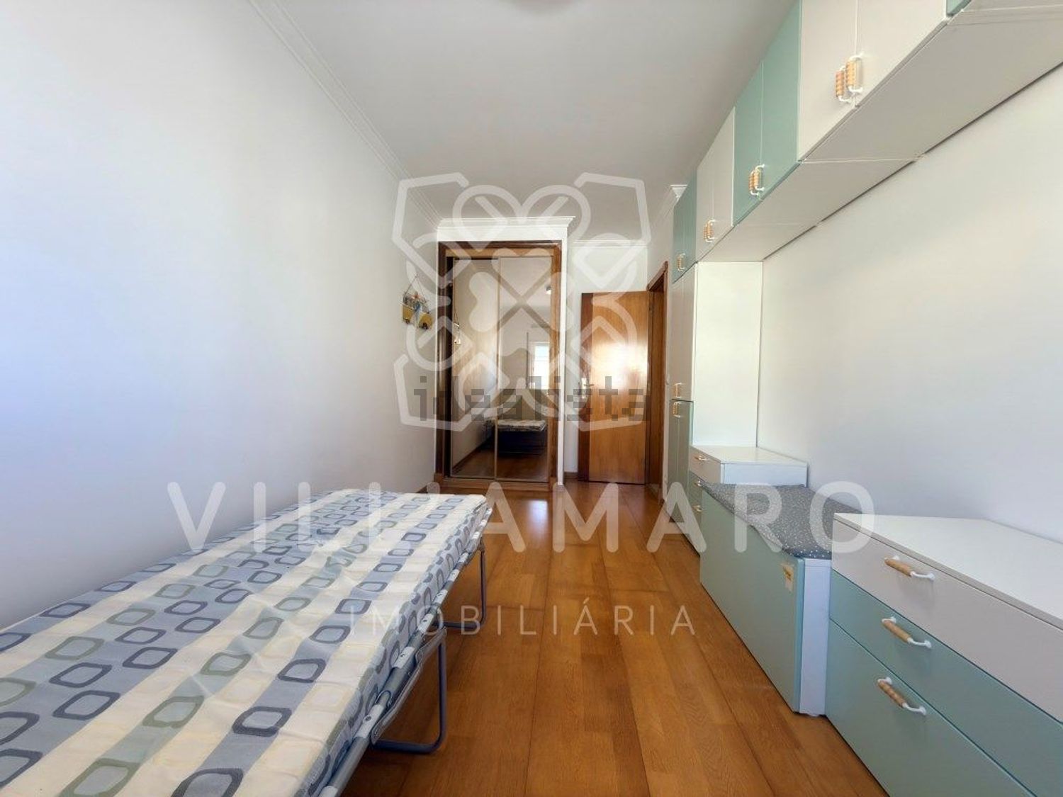 公寓 t3出售在Rua das Acácias - 卧室